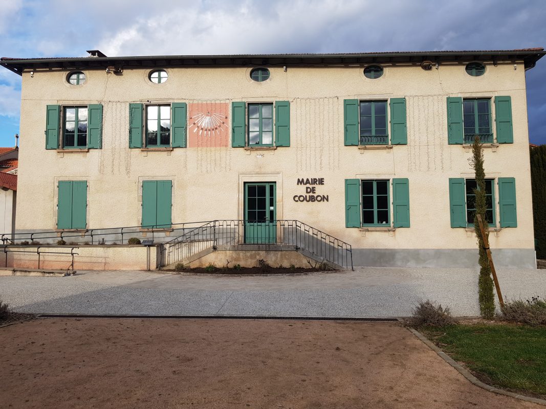mairie de coubon